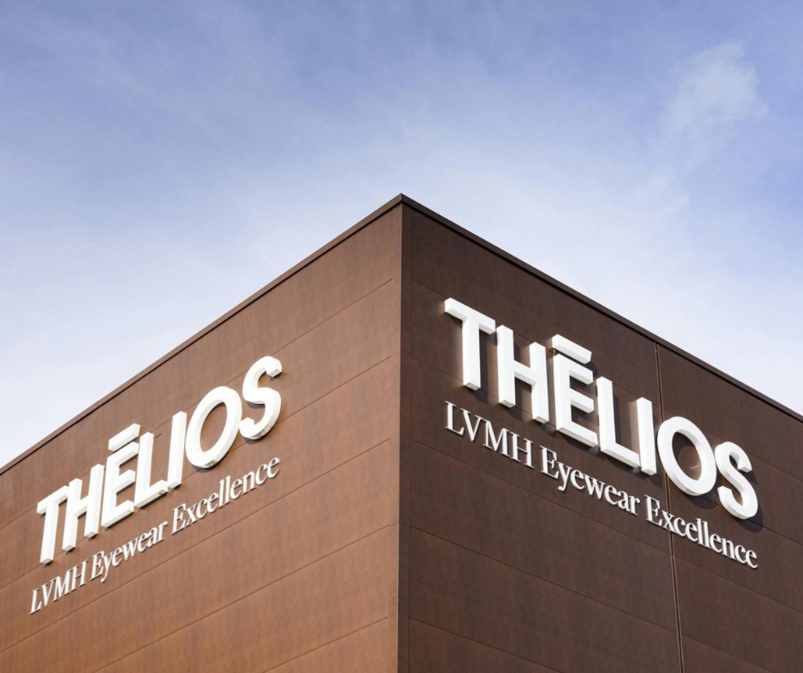 Odvážný krok k&nbsp;úspěchu: Jak Elliot Paul začínal svou cestu k&nbsp;dokonalosti!